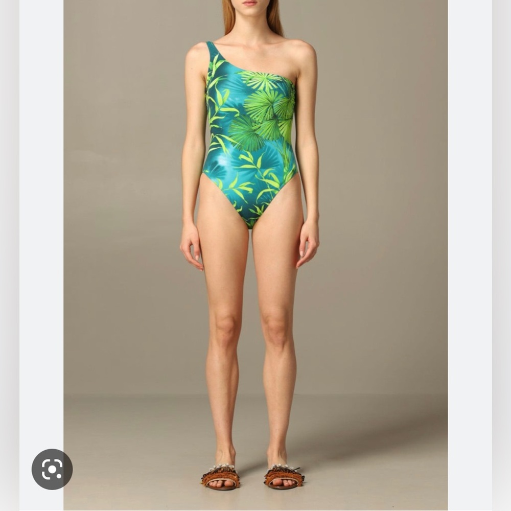Versace SS20 Verde Jungle Print One Shoulder One-Piece Bathing Suit